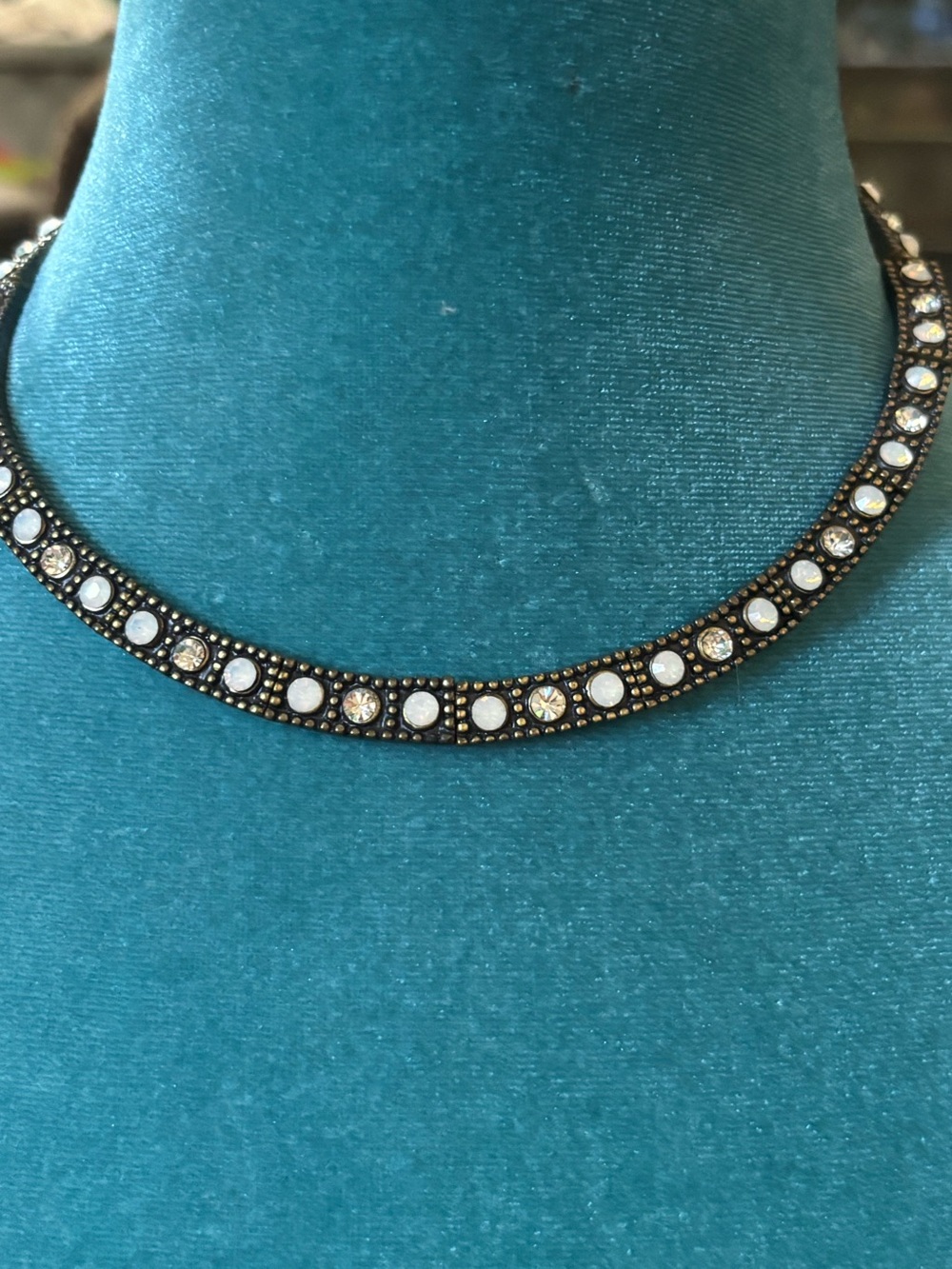Rhinestone Collar Necklace